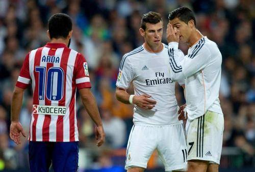  罗马锋线哑火客场不敌维罗纳跌出欧冠区  