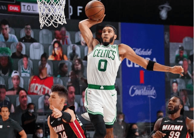  塔图姆末节21分，凯尔特人险胜热火  