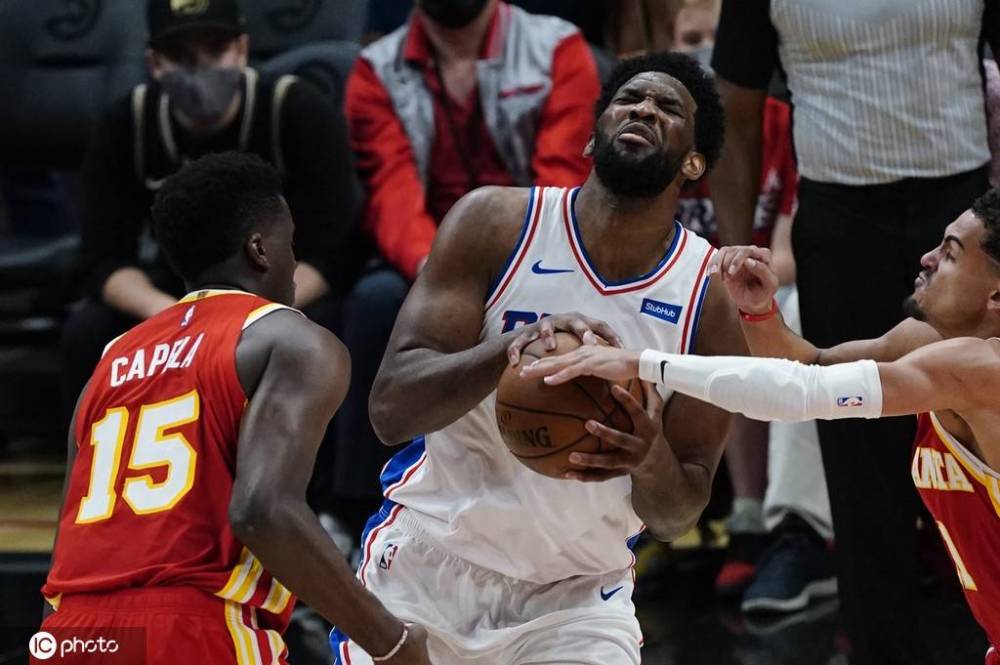  默里准三双老鹰客场击败凯尔特人展现韧性